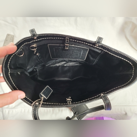 COACH purse - Picture 4 of 5